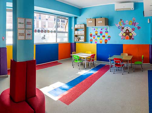 Sala con sillas